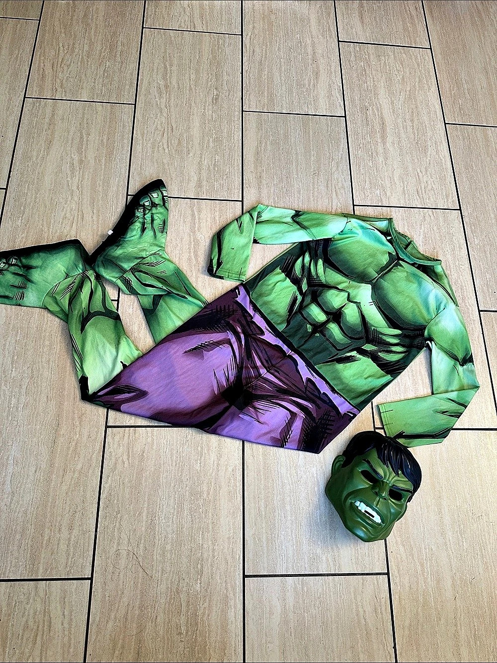 Rubie’s Marvel Avengers Hulk Crossplay/ Halloween  Superhero Costume Men’s Large